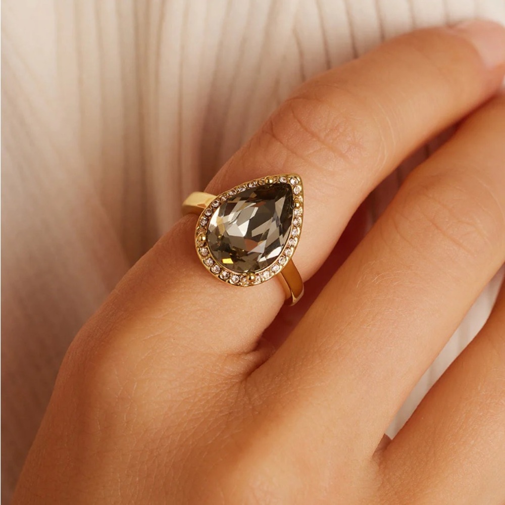 NWT Gorjana Lexi Pear Cocktail Ring in Gold with Pave Diamonds, Size 6 and 8